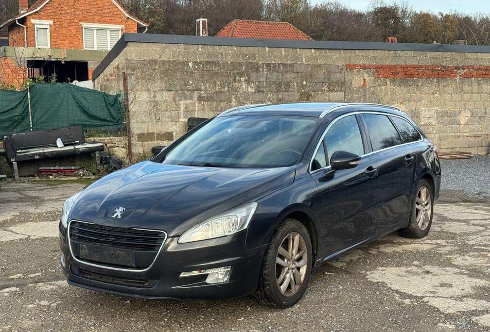 Peugeot 114 Ch//2013//185.242km//CLIM//NAV