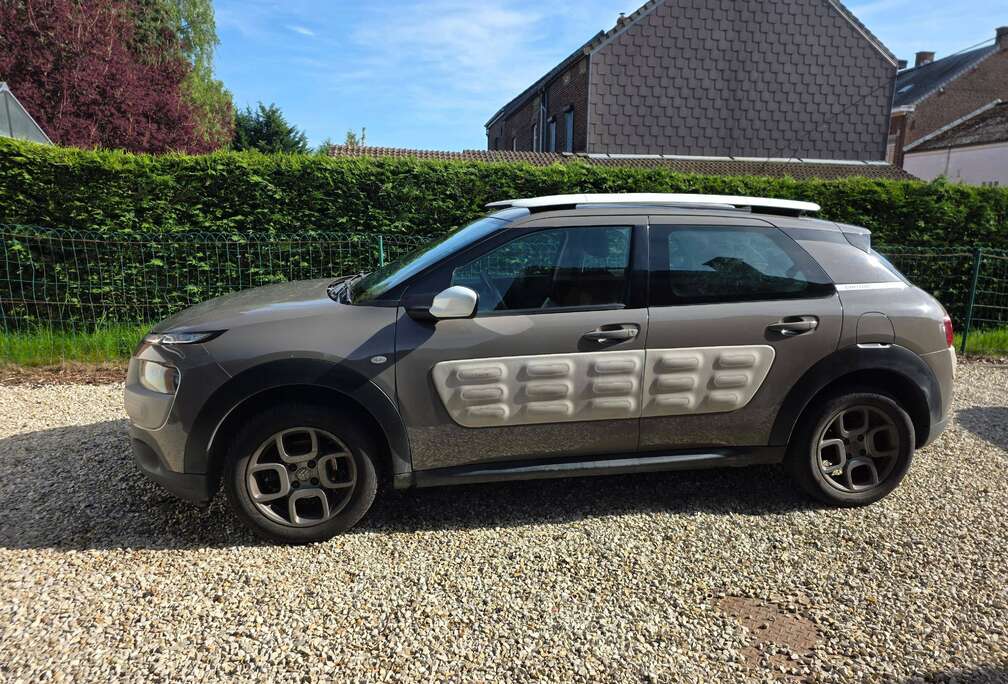 Citroen C4 Cactus 1.6 BlueHDi Shine