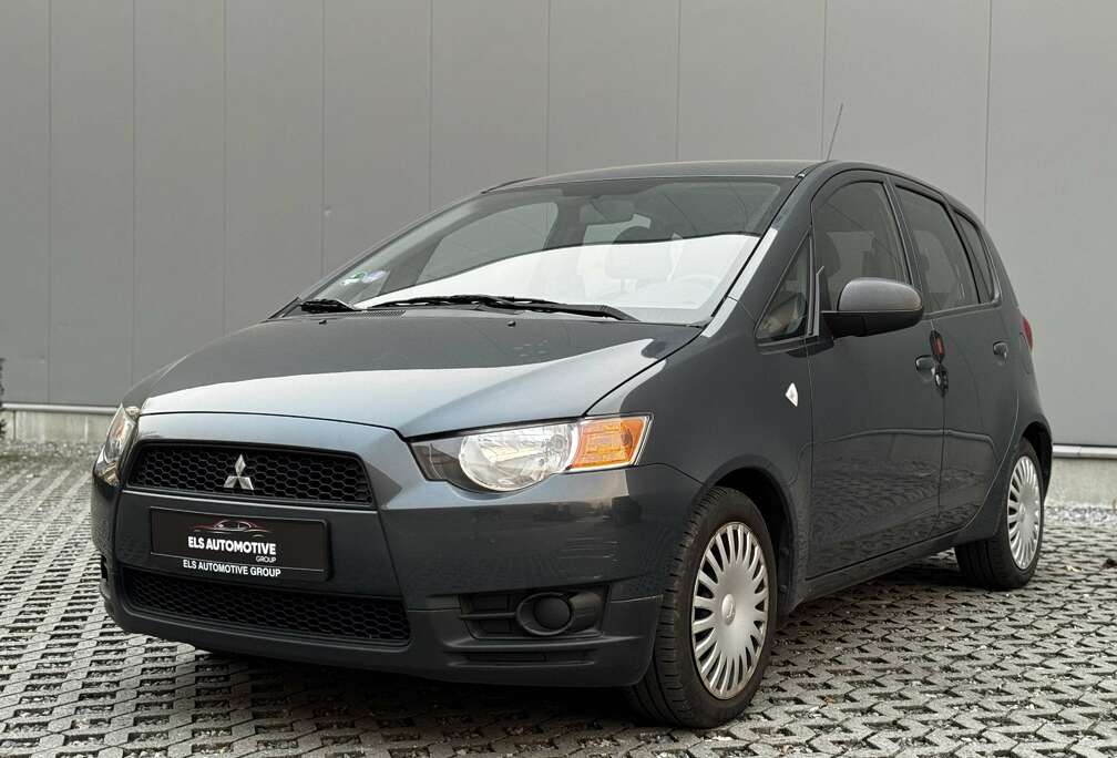 Mitsubishi Facelift  Lage kilometers  1e eigenaar