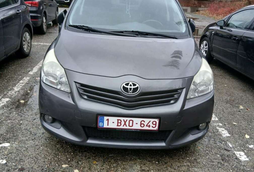 Toyota 132 VVT-i 5pl Lounge