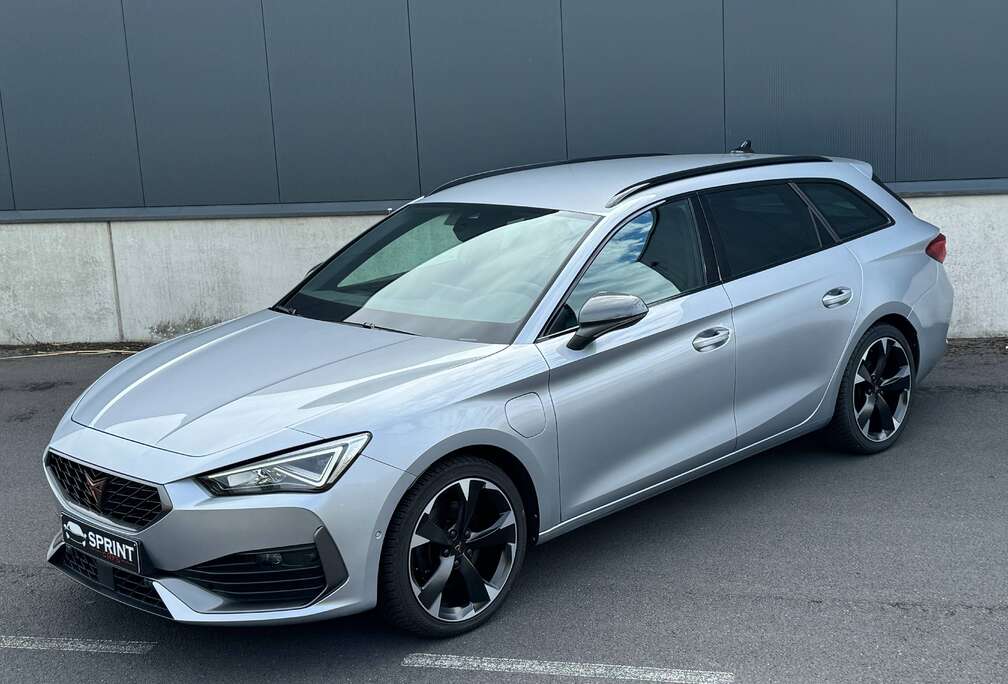 ST e-Hybrid 1.4 DSG (204pk) Navi, Camera, Verw. Sportzetels, 18\