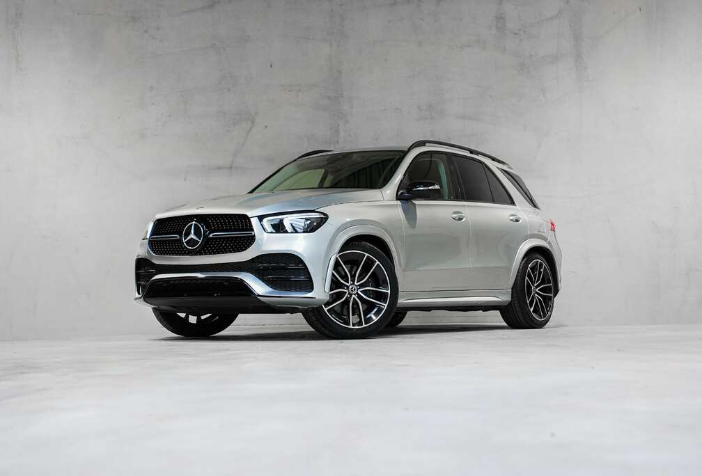 Mercedes-Benz  AMG  22\'  LED D\'AMBIANCE  APPLE CARPLAY