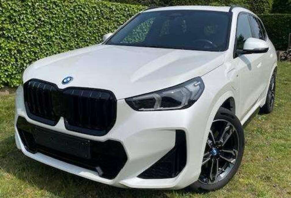 BMW X1 PHEV 1.5iA xDrive25e (180 kW)