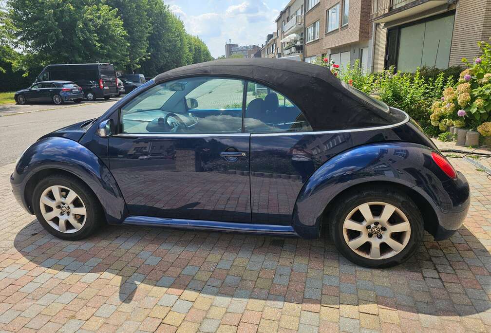 Volkswagen New Beetle Cabrio 1.6i