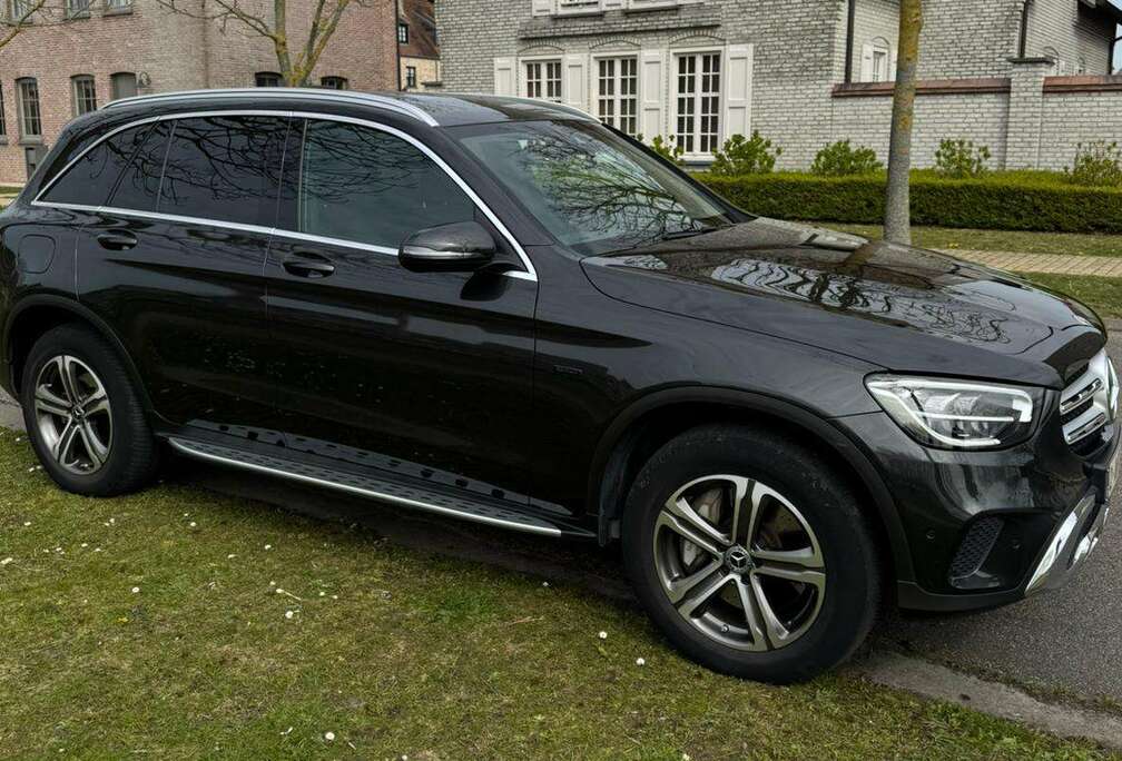 Mercedes-Benz Mercedes GLC 300e 4MATIC Plug-in Hybrid
