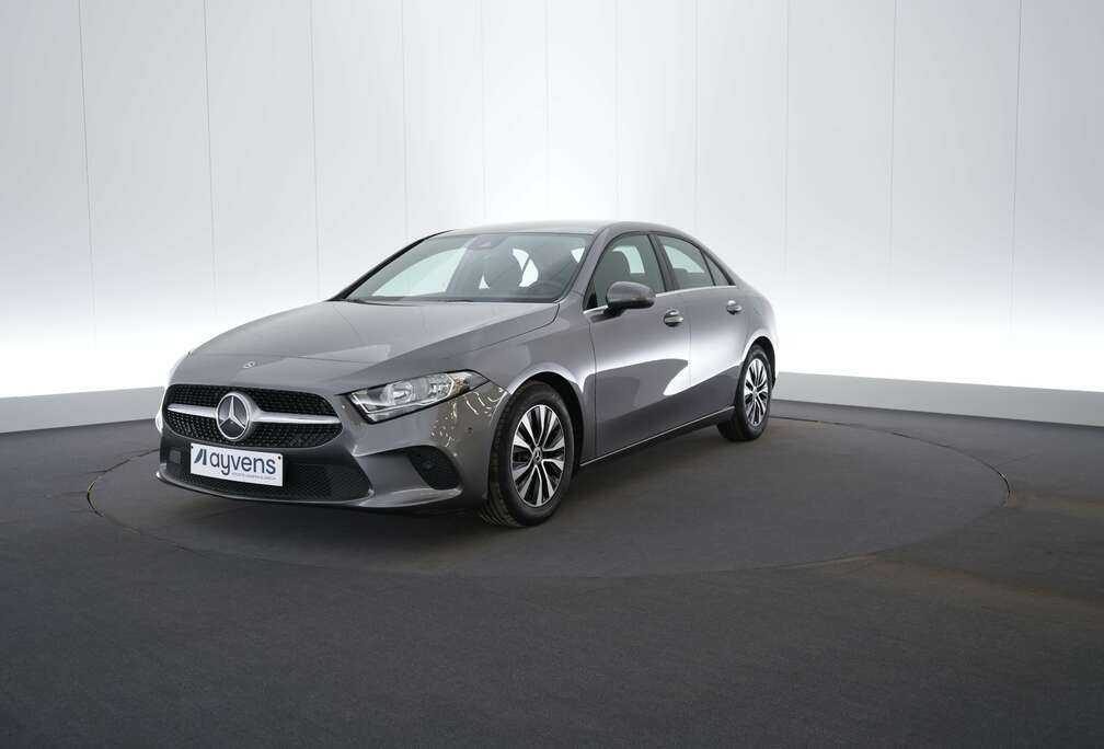 Mercedes-Benz Sedan 180dA Business Solution LEDER/STOF GPS PDC C