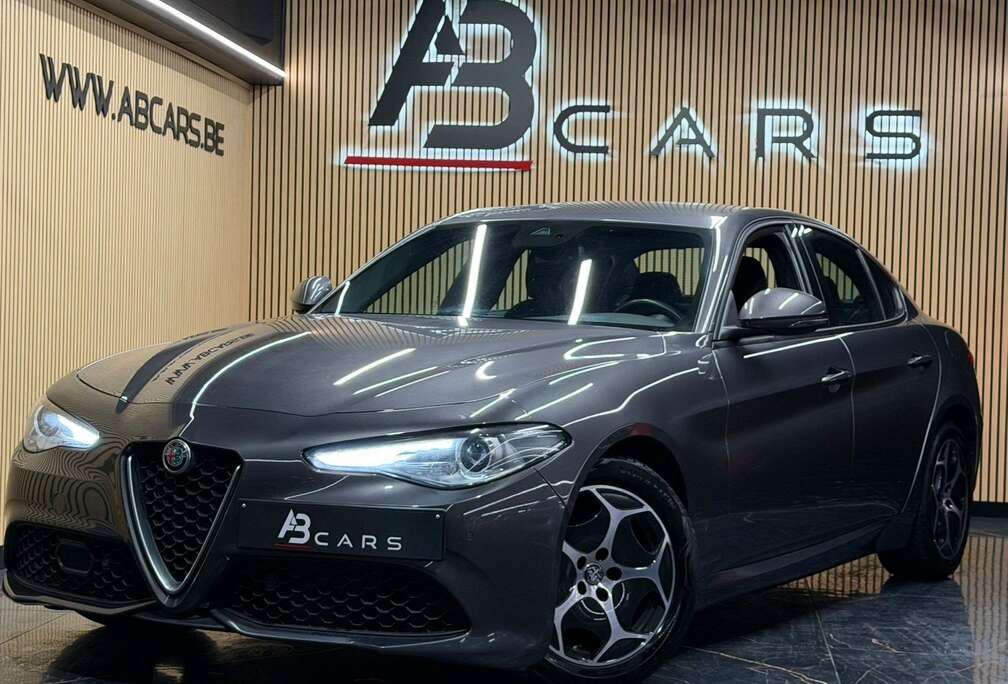 Alfa Romeo 2.2 JTDm Sport * GARANTIE 12 MOIS *