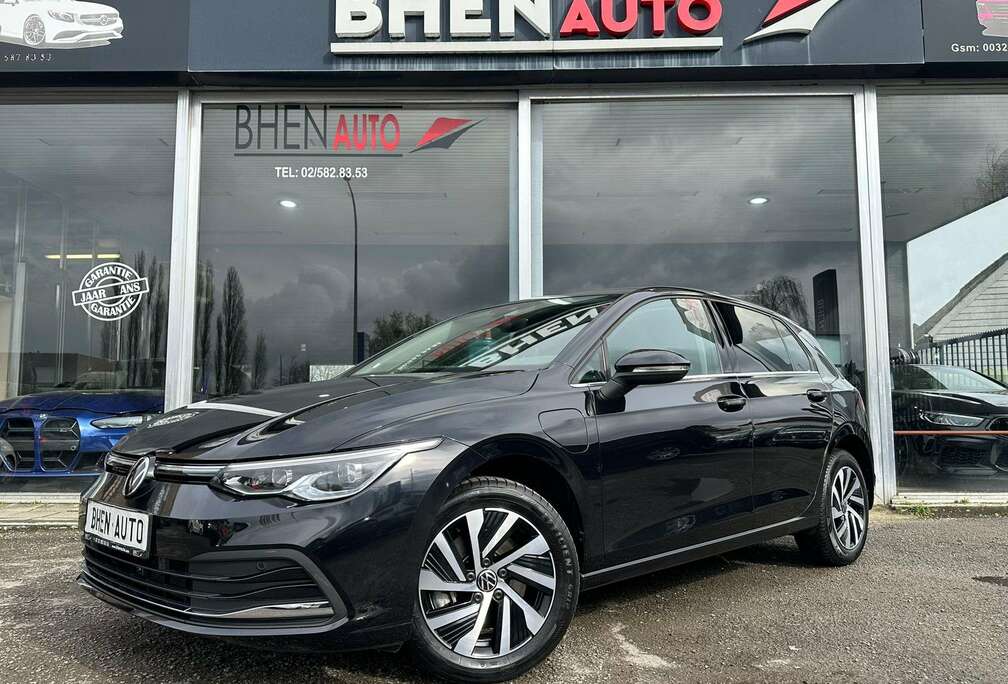 Volkswagen Golf 1.4 TSI Plug-In Hybrid DSG/NAVI/CAMERA/FULL