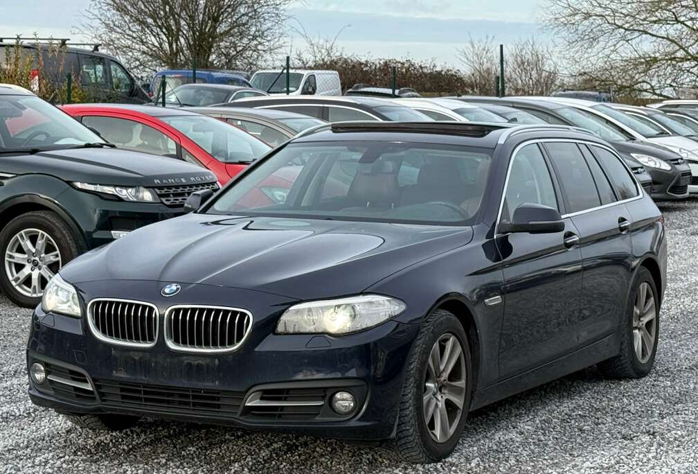 BMW Touring 520 d - Toit Pano - NAVI PRO