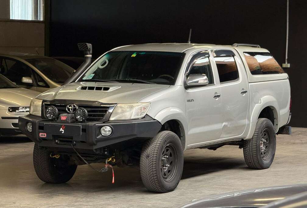 Toyota 2.5 D-4D 4WD SRX Atacama / Véhicule Belge / Carnet