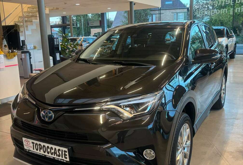 Toyota RAV4 2.5i HYBRID 4X4 / DYNAMIC / 53500KM