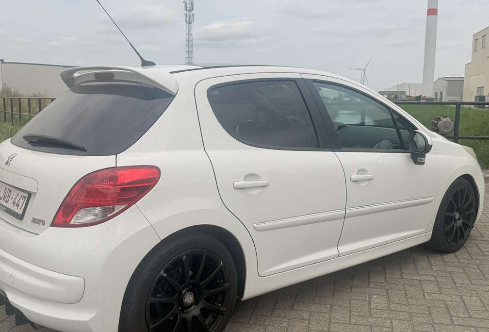 Peugeot 1.6 Turbo 16v Sporty Pack