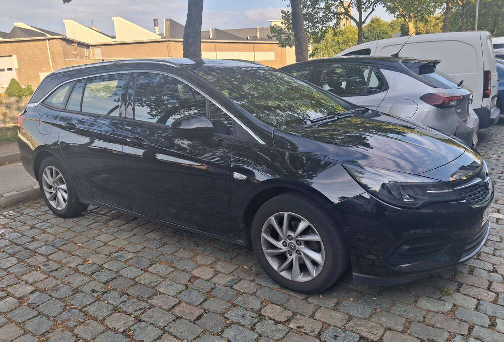 Opel Astra sports tourer 1.2 turbo