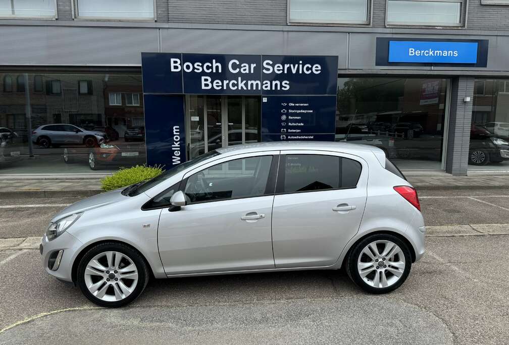 Opel Cosmo 5D 1.2 benzine met garantie