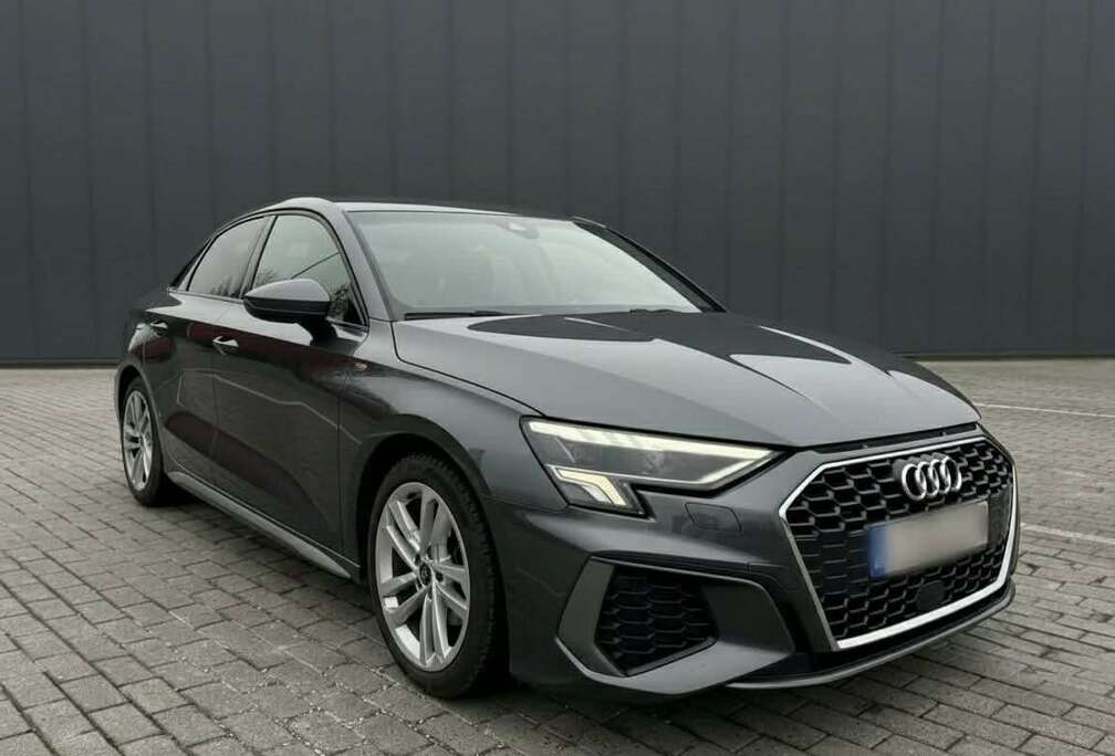 Audi 35 TDi Advanced S tronic