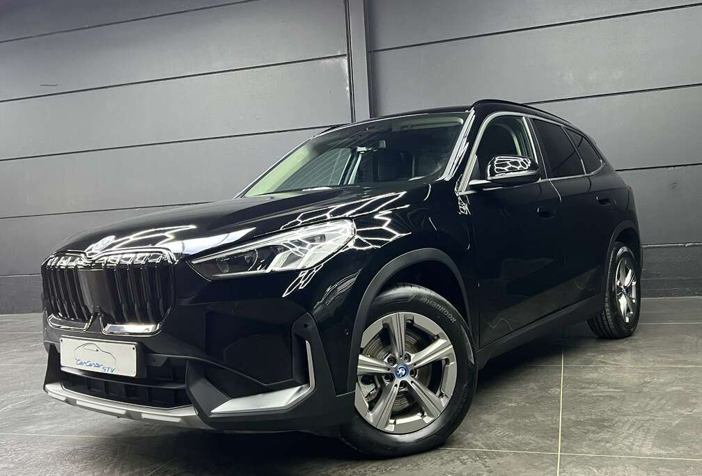 BMW xDrive25e 4WD Hybrid / Virtual dash / 2025/CARPLAY