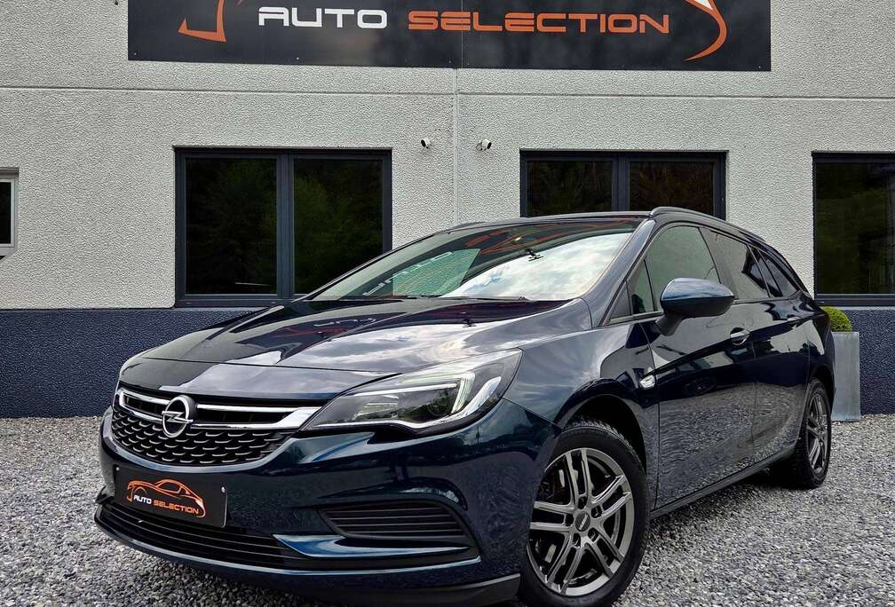 Opel Sports Tourer 1.6 CDTi Automatique  NAVI  CARPLAY  ATTELAGE