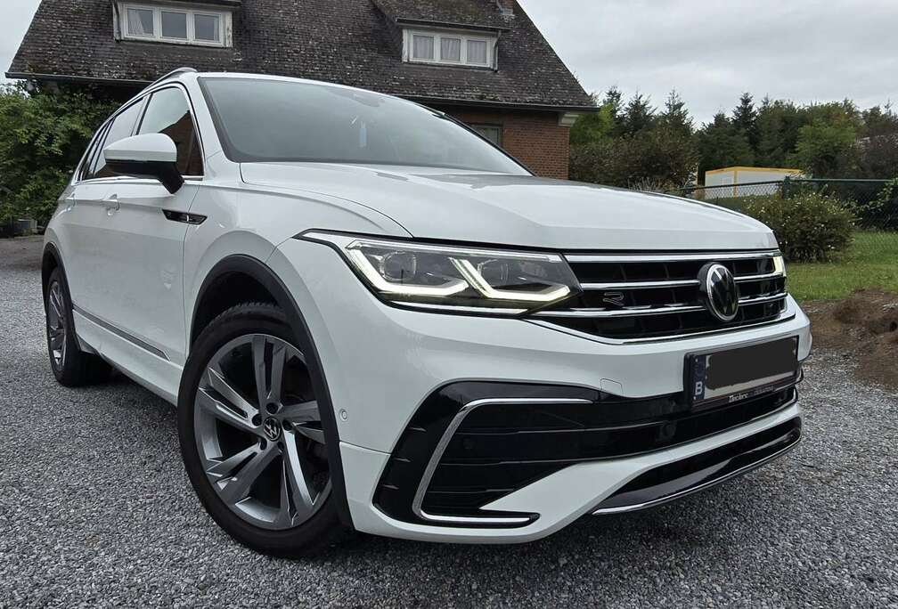 Volkswagen 1.5 TSI R-Line **MATRIX **VIRTUAL COCKPIT