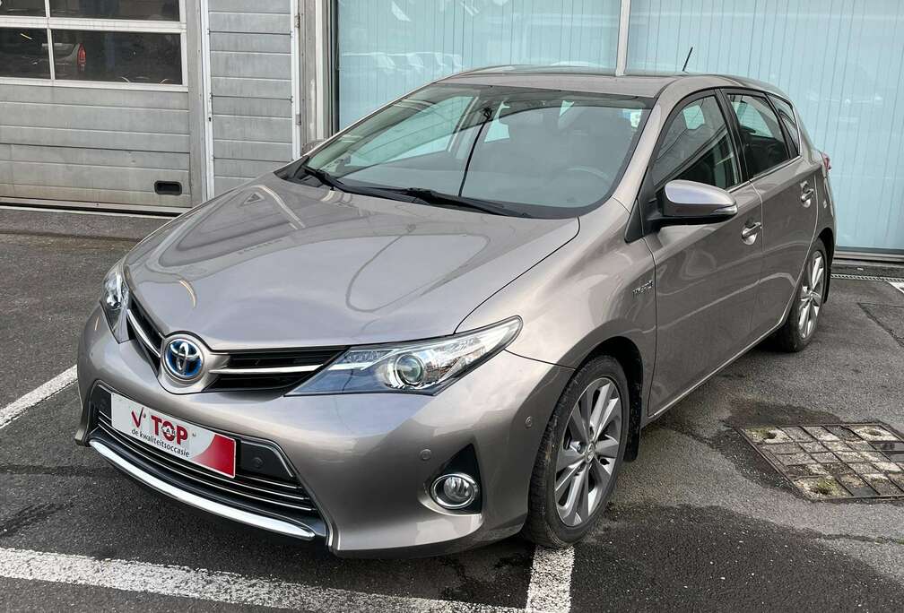 Toyota Auris HEV 1.8i HSD Lounge CVT