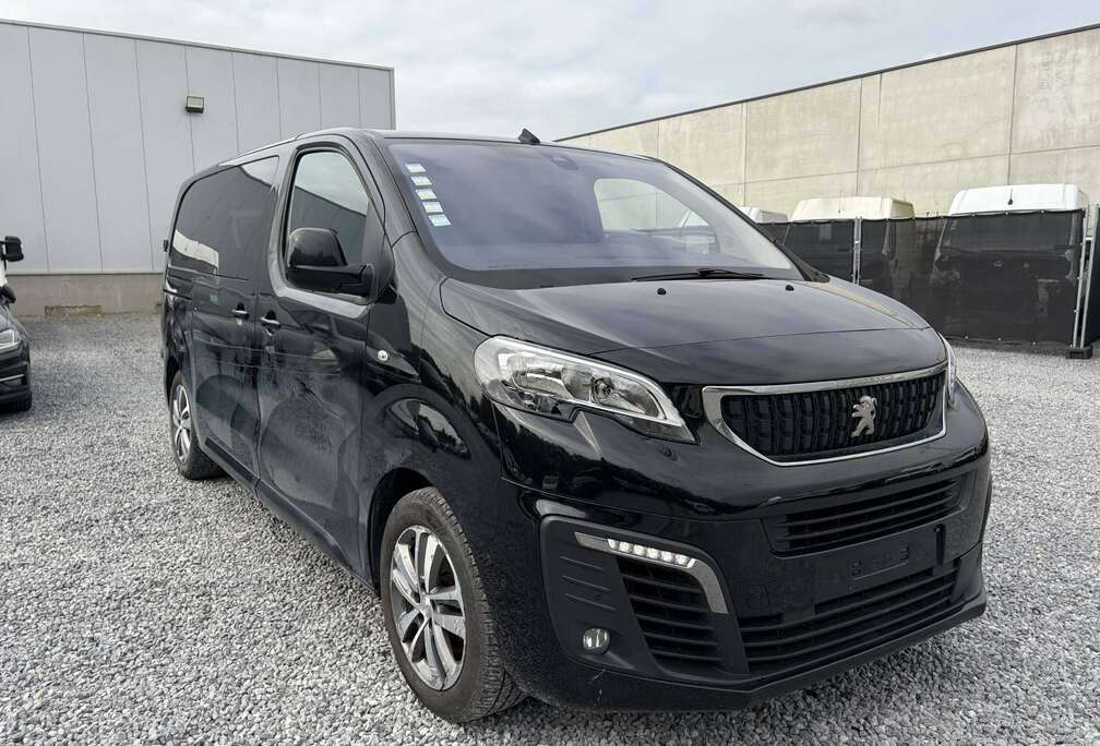 Peugeot 1.5 HDi / € 6.990 netto / Navi / Airco / 1/2 Leder / PDC / ....