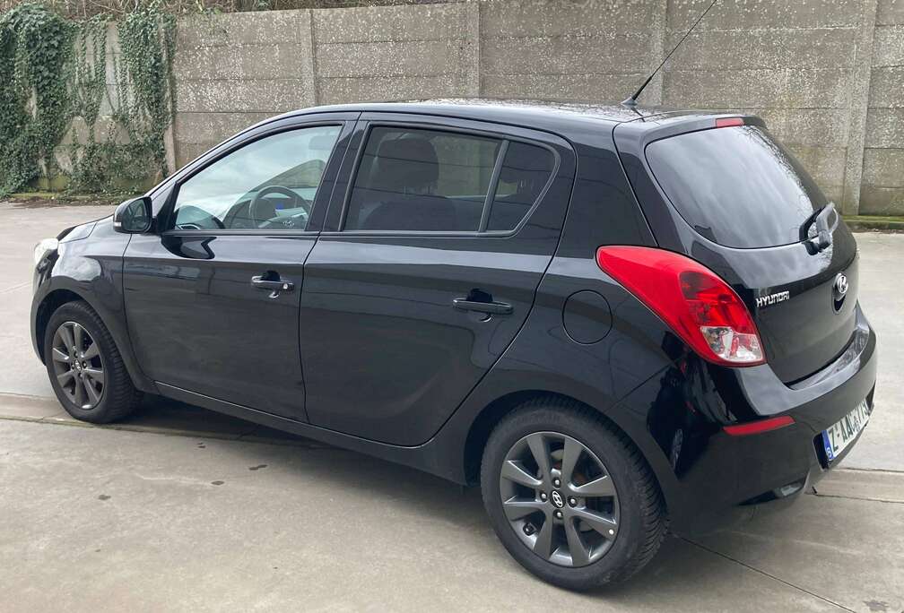 Hyundai 1.2 benzine 2015 met 107000km*1STE EIGENAAR*GO EDITIE*GARANTIE*airco*EURO 5*LEZ OK*