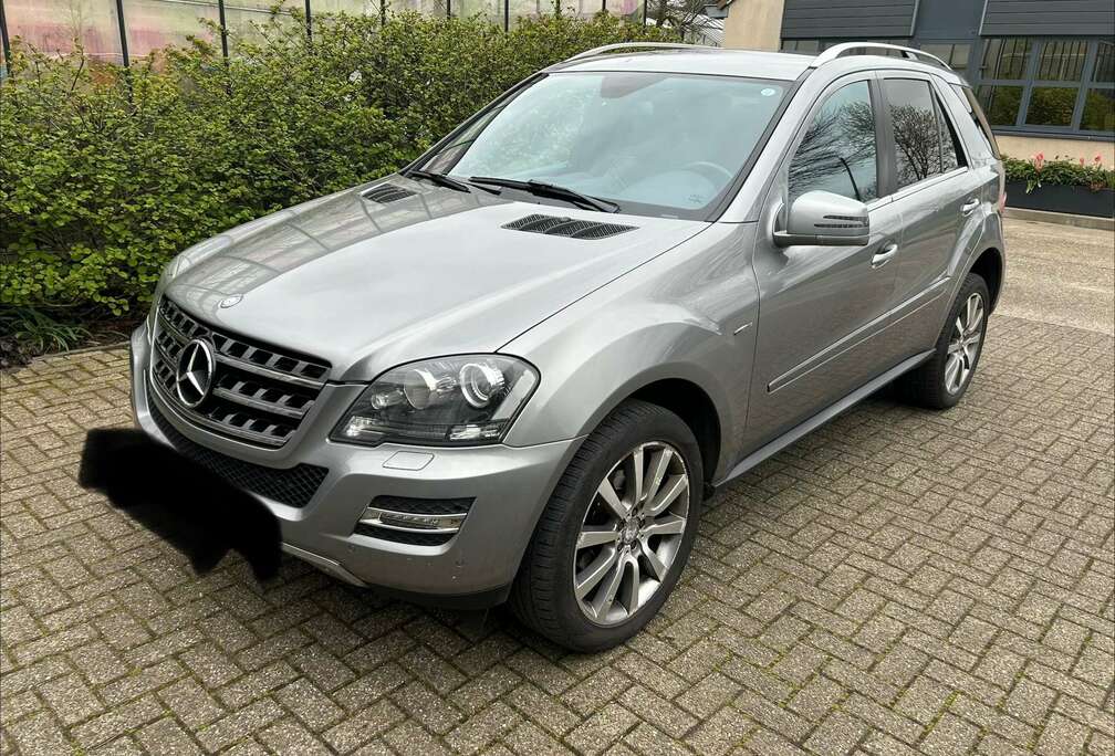 Mercedes-Benz ML 300 CDI BlueEFFICIENCY