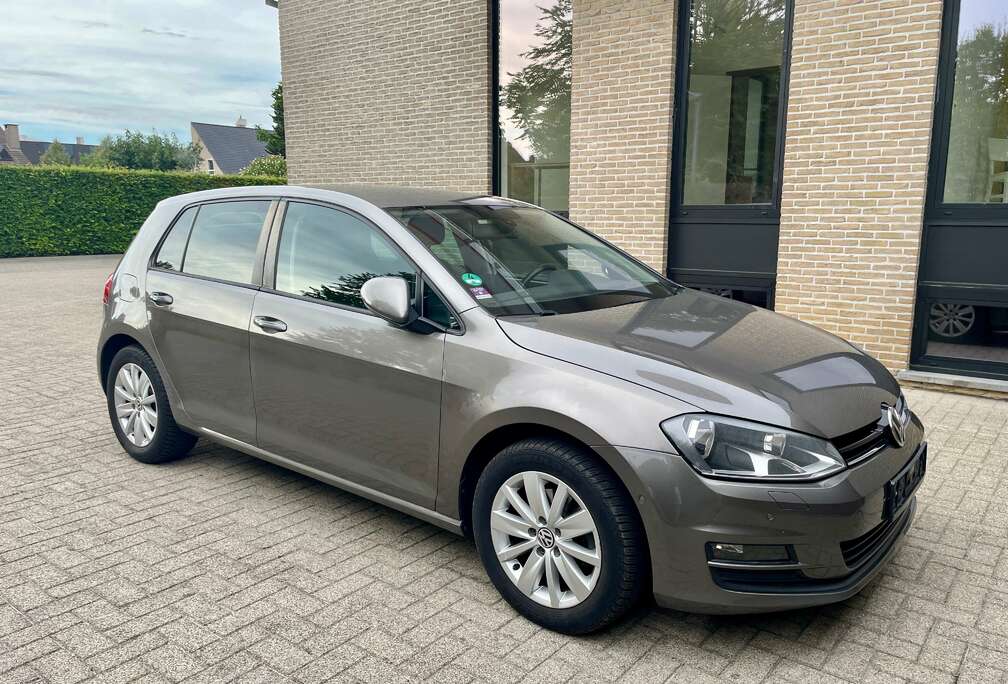 Volkswagen Golf 1.4 TSI Trendline DSG
