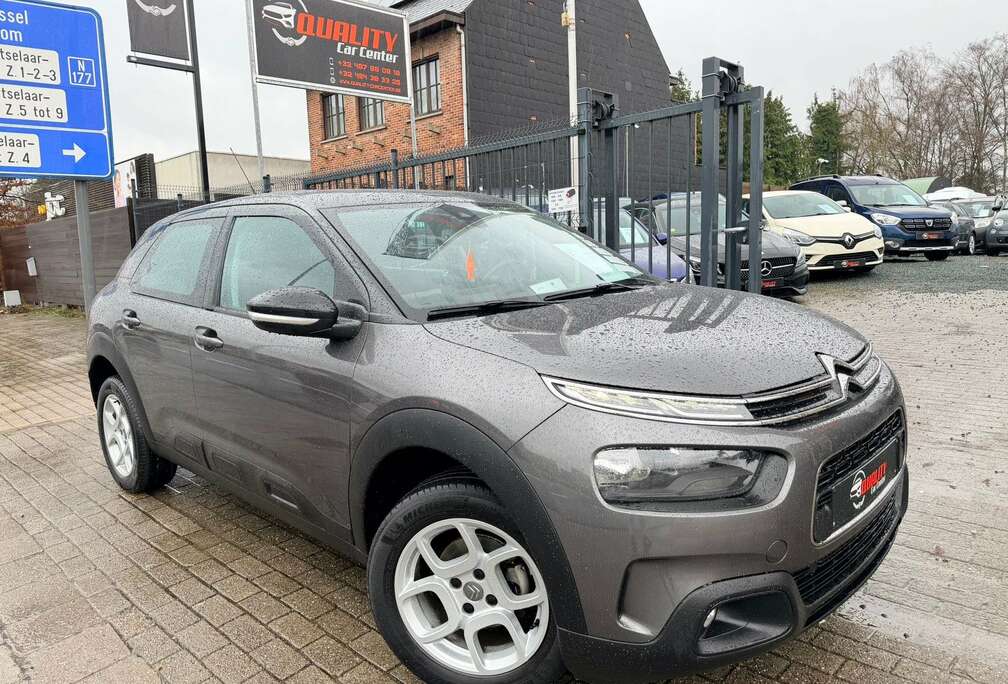 Citroen 1,2 benzine   68000 km  GARANTIE