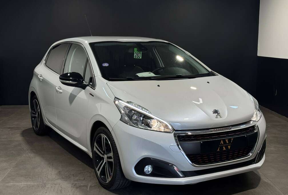 Peugeot ** 1.2 ** GT Line ** GPS ** A/C ** Garantie 12 mois **