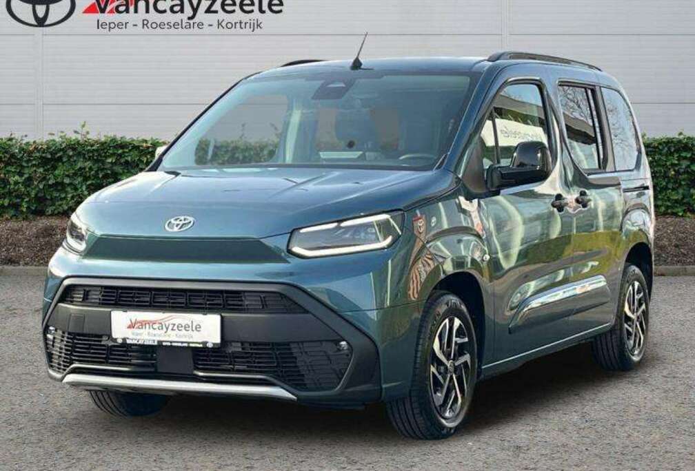 Toyota Family SWB+cam+gps+sens achter