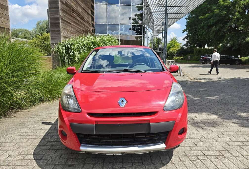 Renault Clio 1.2i/ distribution ok / embrayage neuf