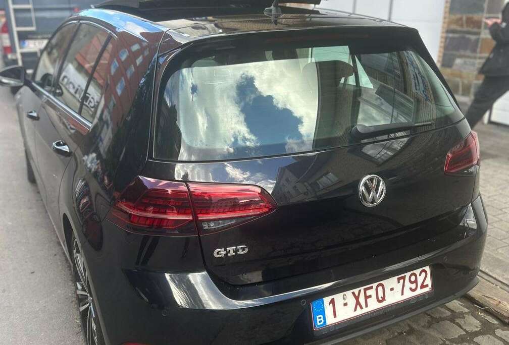 Volkswagen 2.0 SCR TDi DSG (EU6.2)