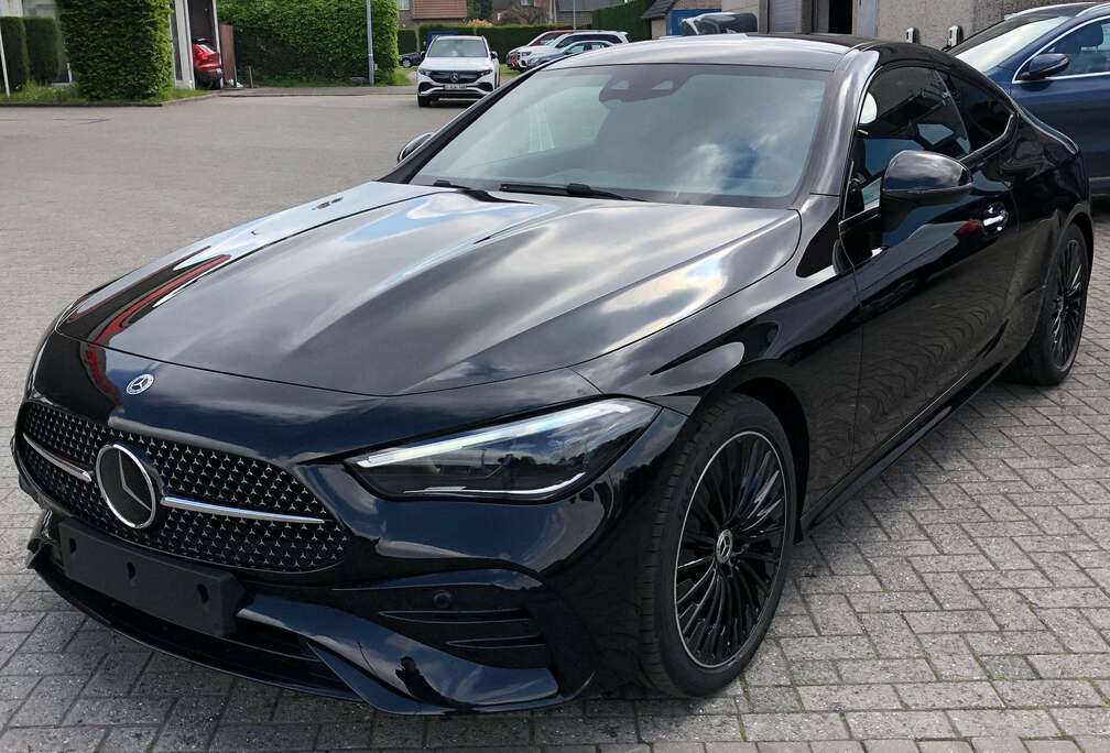 Mercedes-Benz Coupé 4-Matic AMG Line Distronic Plus, Keyless Entry, Panoramsich open schuifdakSmartphone integratie sfeerverlichting