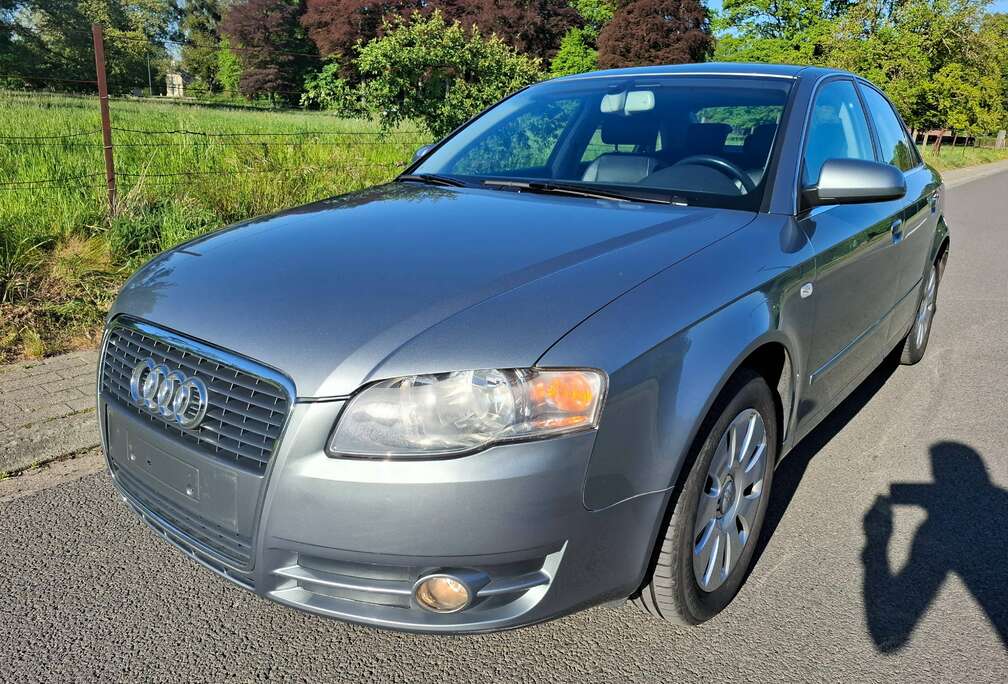 Audi A4 2.0i 20v