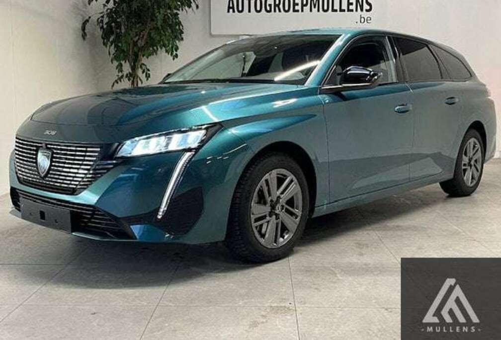 Peugeot Allure EAT8 + Navi + Camera + Half leder