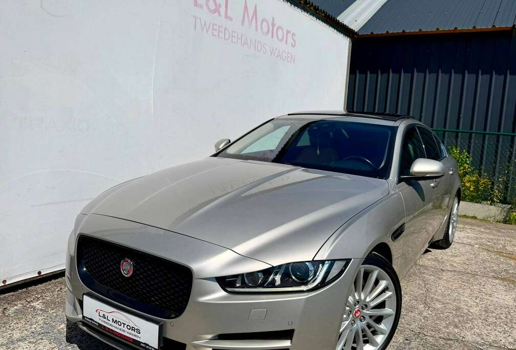 Jaguar 2.0 T Prestige 240Pk*Automaat/HANDELAAR PRIJS/PRIX MARCHAND