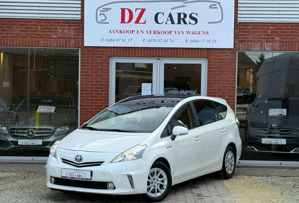 Toyota HYBRID 1.8I 99PK 7 PLAATSEN  CAMERA PANO DAK