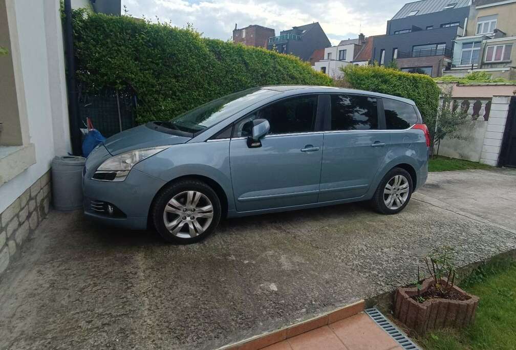 Peugeot 1.6 THP 156ch BVM6 Premium Pack 7pl