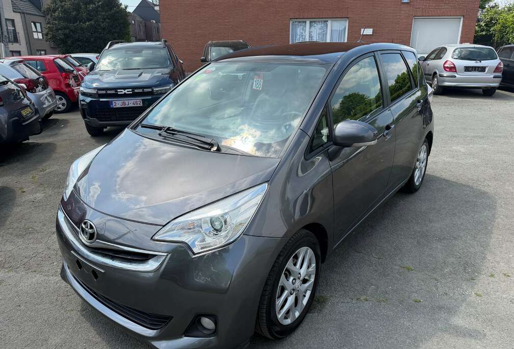 Toyota Verso S 1.4 D-4D Skyview