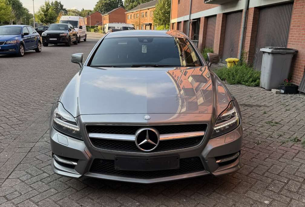 Mercedes-Benz CDI DPF BlueEFFICIENCY 7G-TRONIC Edition 1