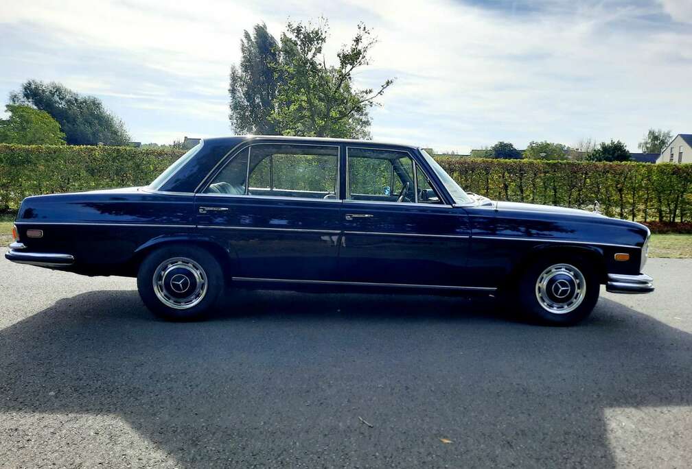 Mercedes-Benz S 280 SEL 4.5 v8