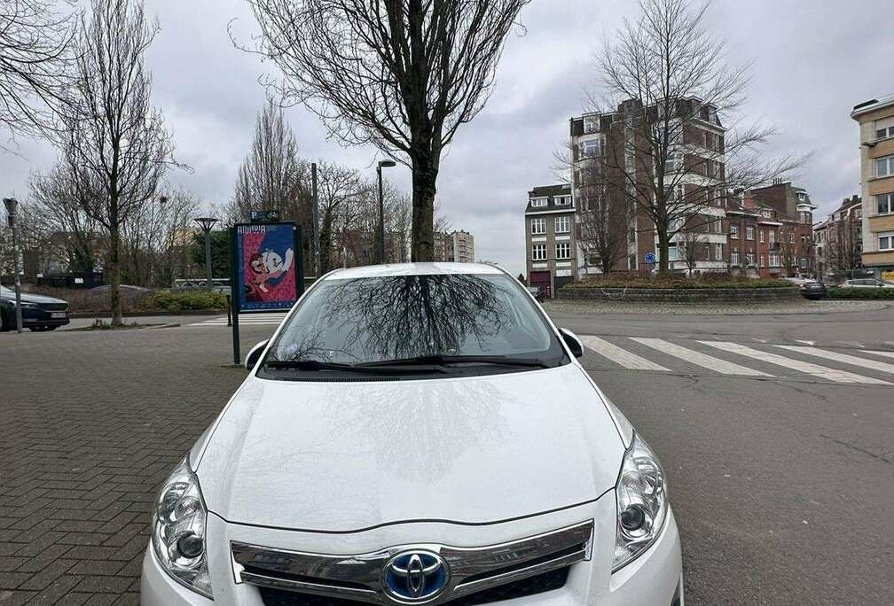 Toyota 1.8 Hybrid  - navigation,camera, Tech Control OK