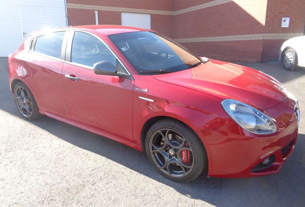 Alfa Romeo Giulietta 1.6 JTDm QV LINE NAVI/CUIR-ALCANT/JA 18/GARANTIE 1AN