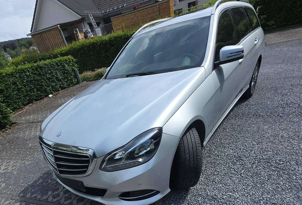 Mercedes-Benz 220CDI