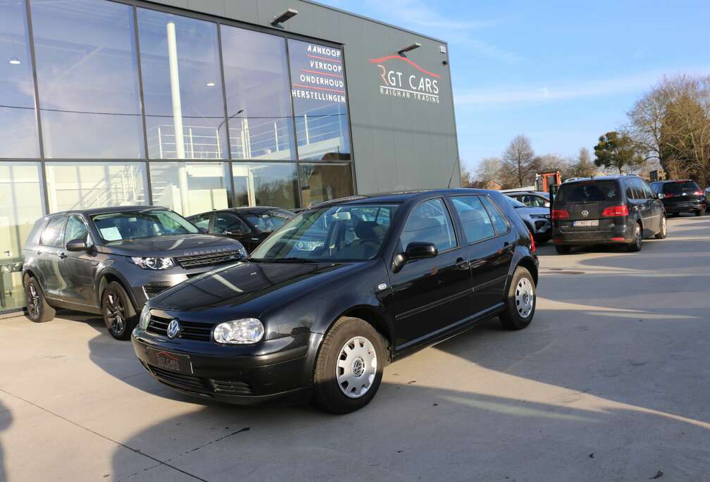 Volkswagen 1.6i 16v Comfortline + 1 JAAR GARANTIE TRAXIO