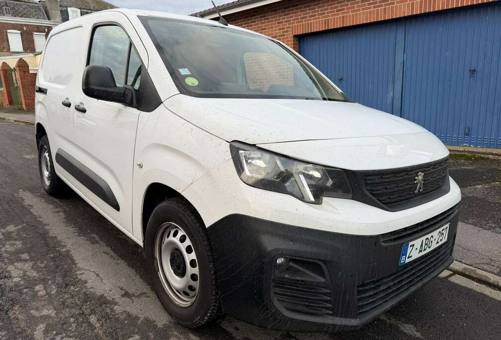 Peugeot 1.5 BlueHDi L1 STD Light Prem. S/S(EU6.2