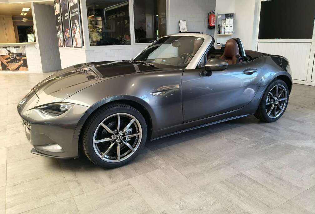 Mazda 2.0 SKYACTIV-G SkyCruise Takumi