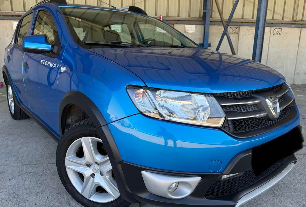 Dacia Sandero STEPWAY / 1.5dci / Prêt à immatriculer