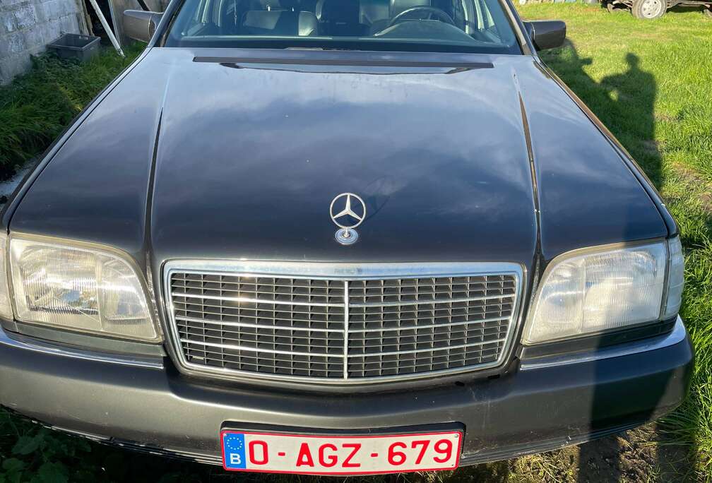 Mercedes-Benz W140