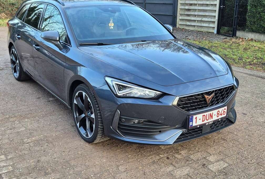ST e-Hybrid 1.4 DSG (150 kW)